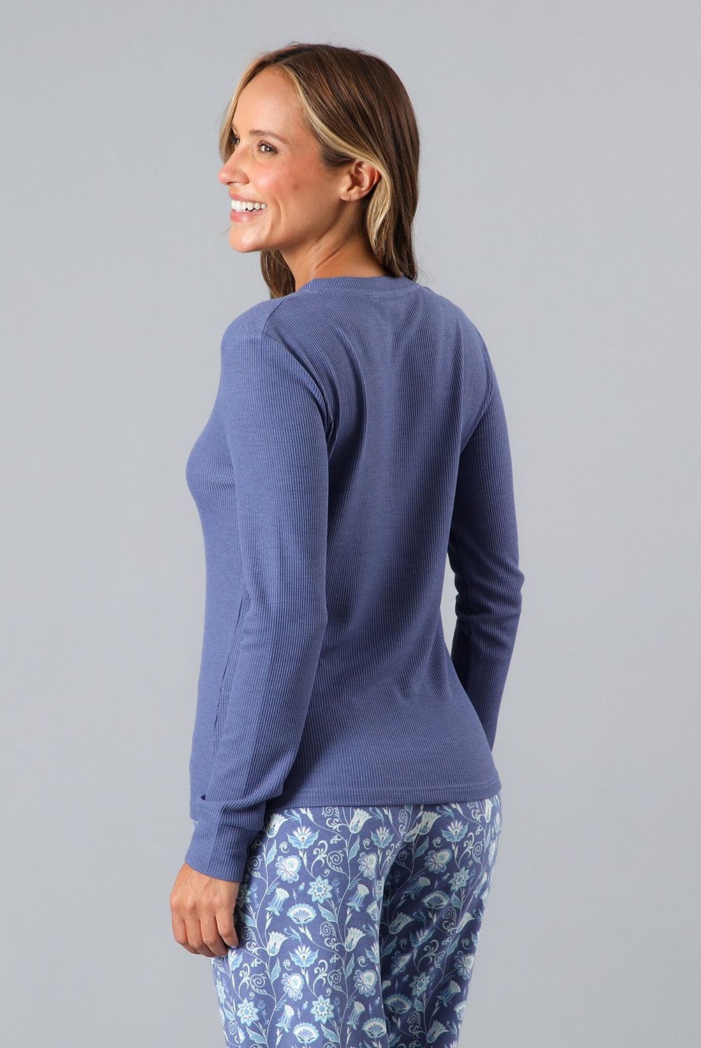 FLORES - Pijama Polera Rib Con Pata Y Broche Mujer Flores