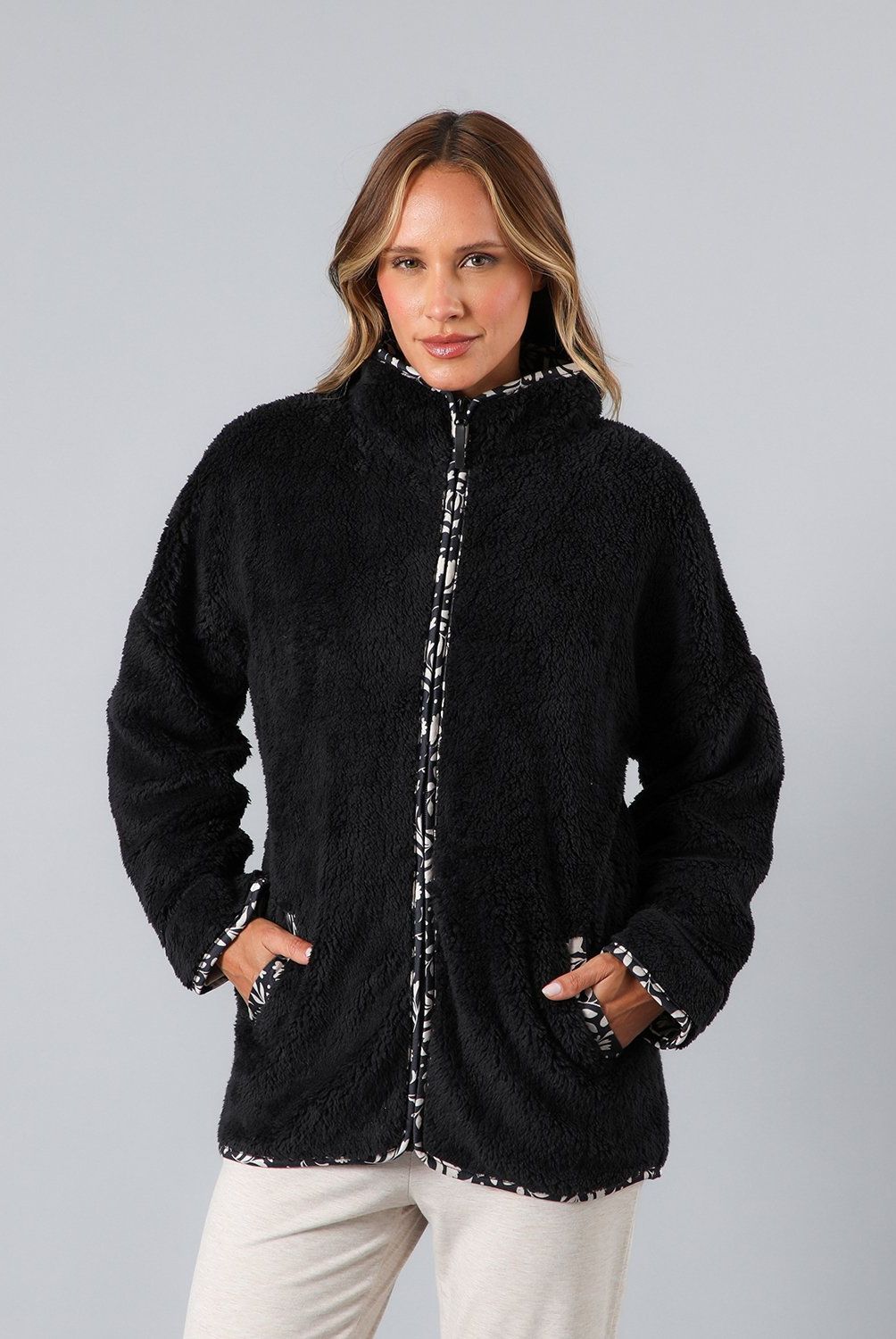 FLORES - Polerón Coralfleece Con Cuello Alto Mujer Flores