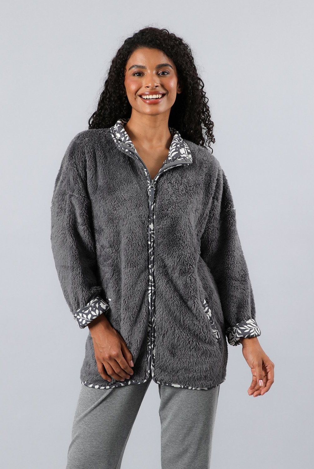 FLORES - Polerón Coralfleece Con Cuello Alto Mujer Flores
