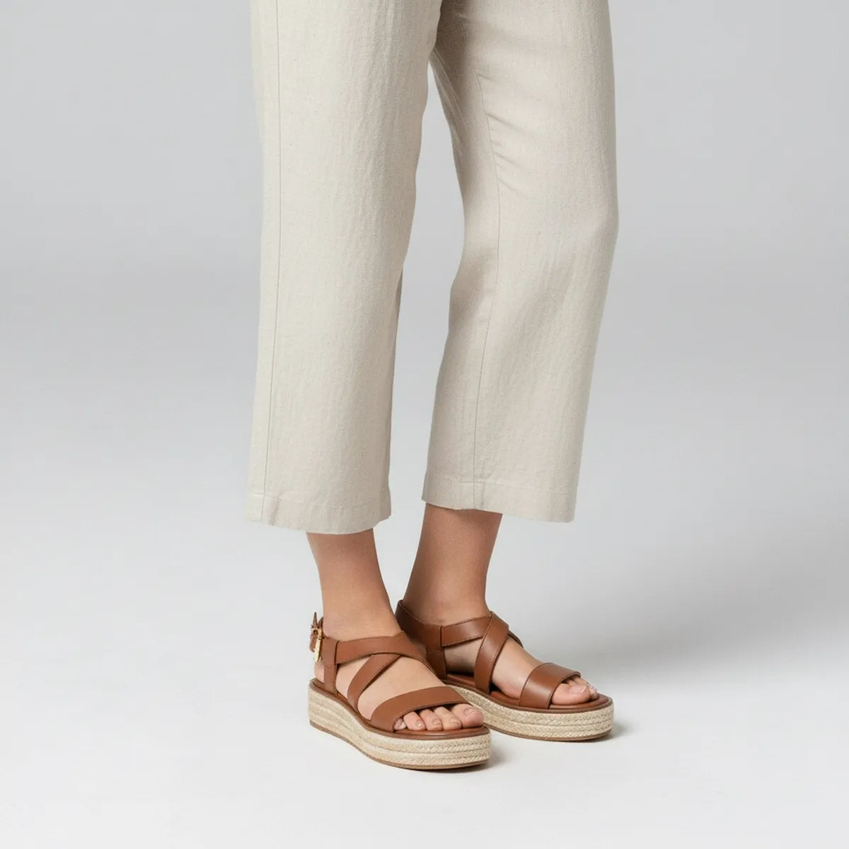 MICHAEL KORS - Sandalia Mujer Cuero Café Michael Kors