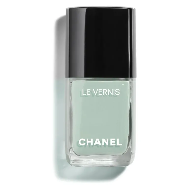 LE VERNIS Color y Brillo De Larga Duración