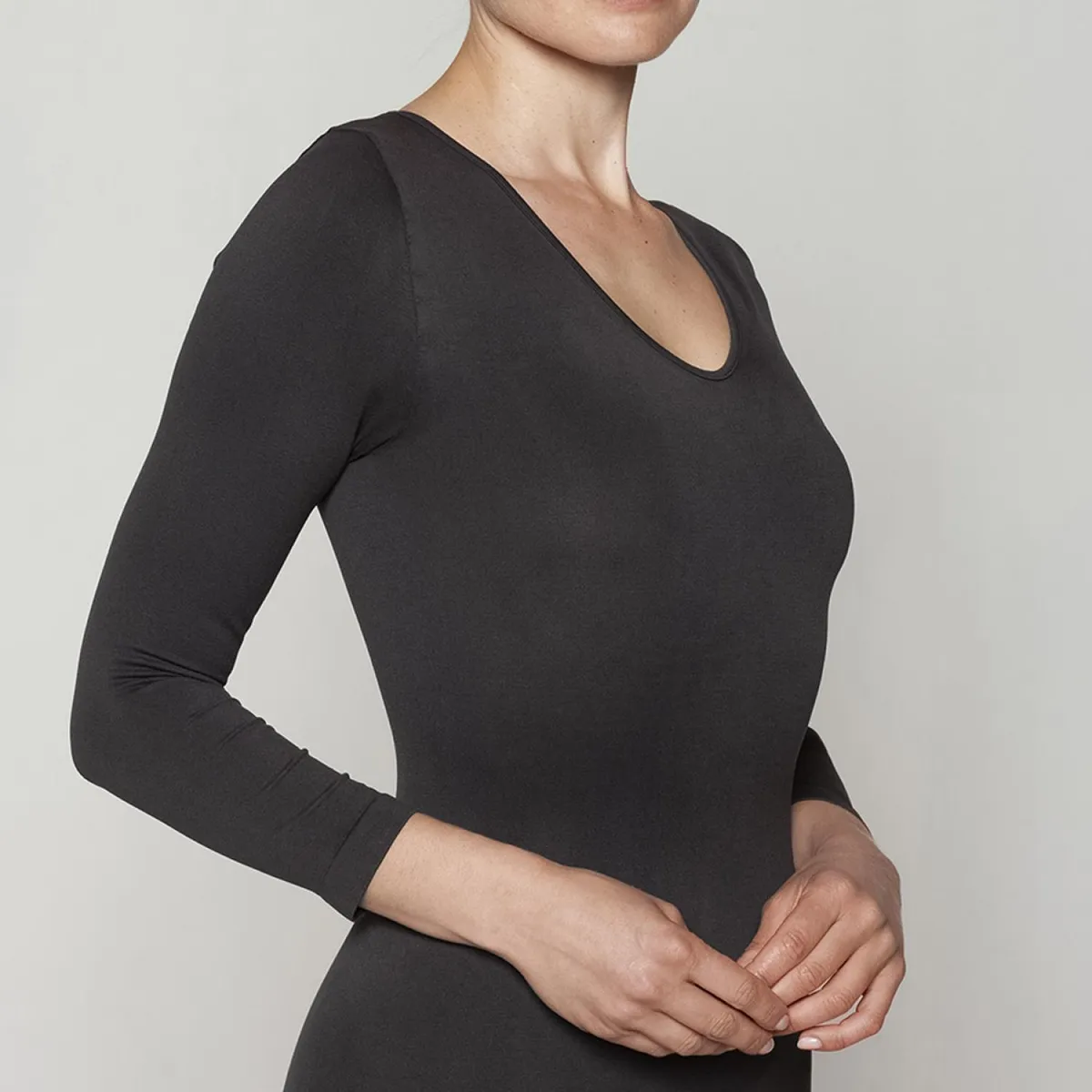 MONARCH - Polera Esencial Uniforme Sal Mujer Monarch