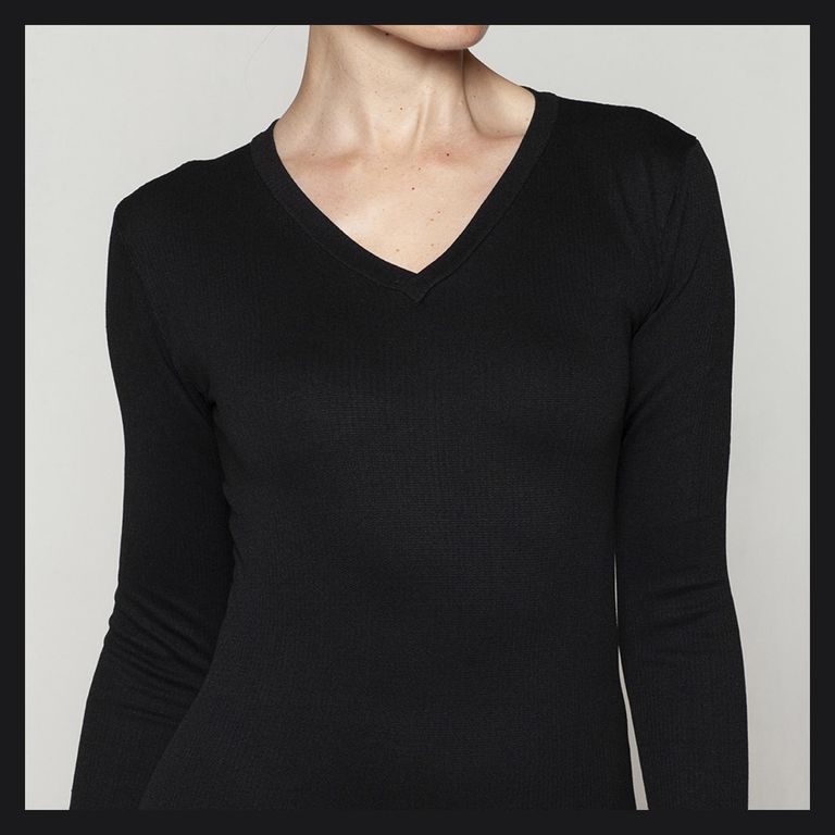 Polera Esencial Acanalado V Mujer