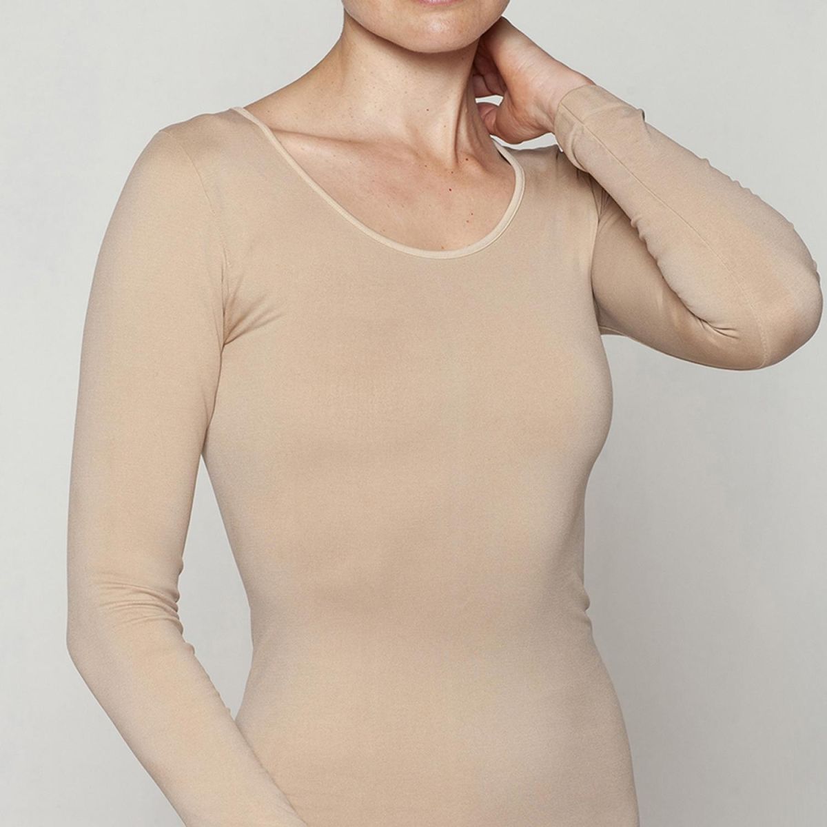 MONARCH - Polera Esencial Manga Larga Mujer Monarch