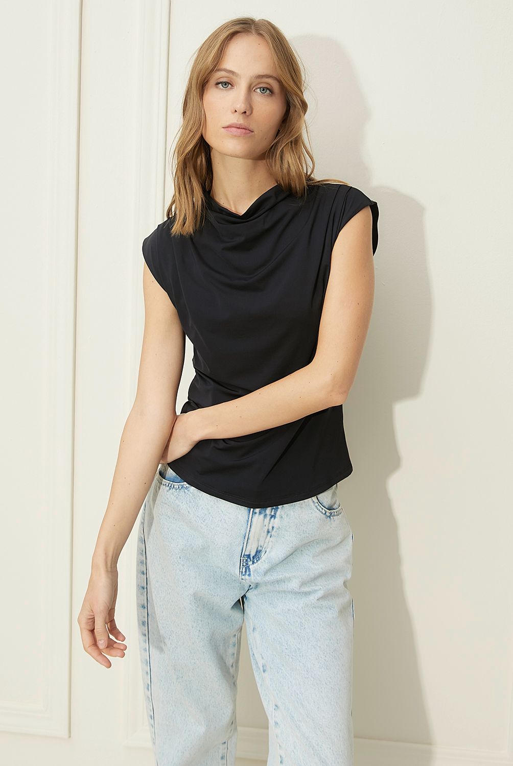 BASEMENT - Polera Manga Corta Mujer Basement
