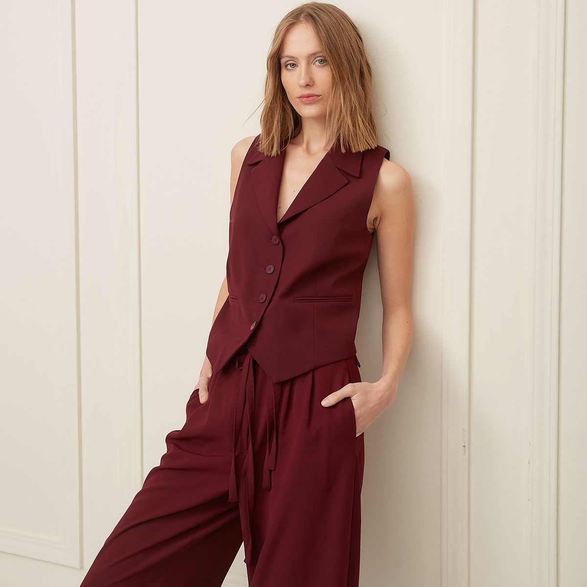 BASEMENT - Vest Mujer Basement