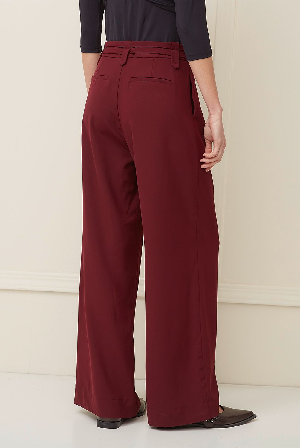BASEMENT - Pantalón Regular Tiro Medio Mujer Basement