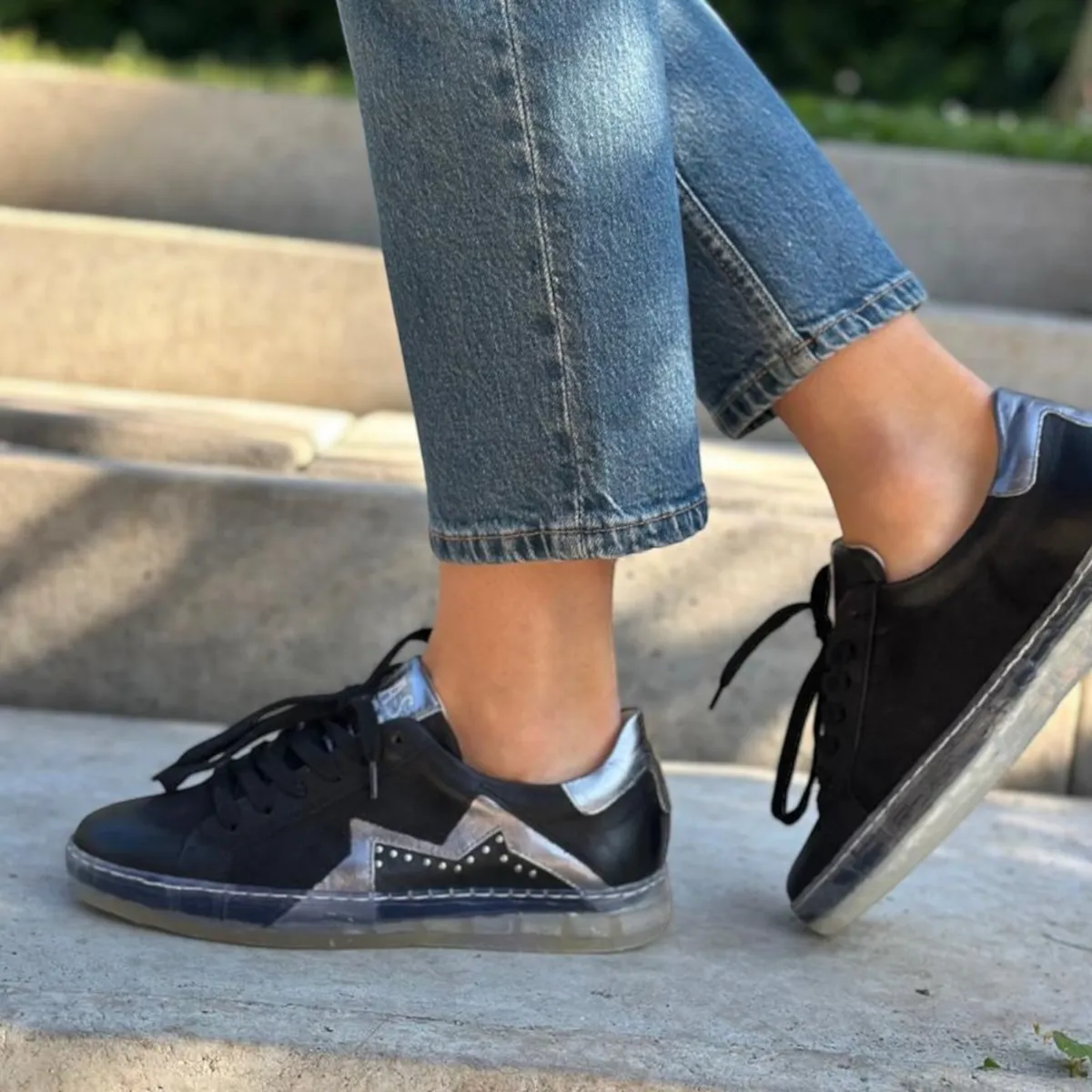 AS 98 - Zapatilla Urbana Mujer Cuero Negro AS 98