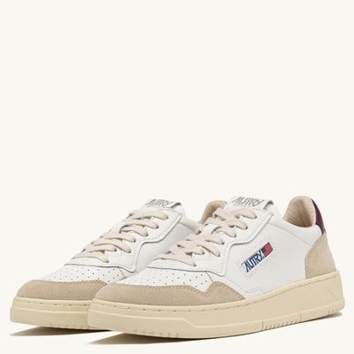 Imagen 2 del producto Zapatilla Urbana Mujer Cuero Burdeo