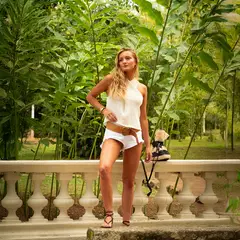 SYBILLA - Short Tiro Medio Mujer x Sofia Mekis