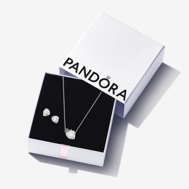 PANDORA - Set Collar Y Aretes Plata Por Siempre  Mujer Pandora