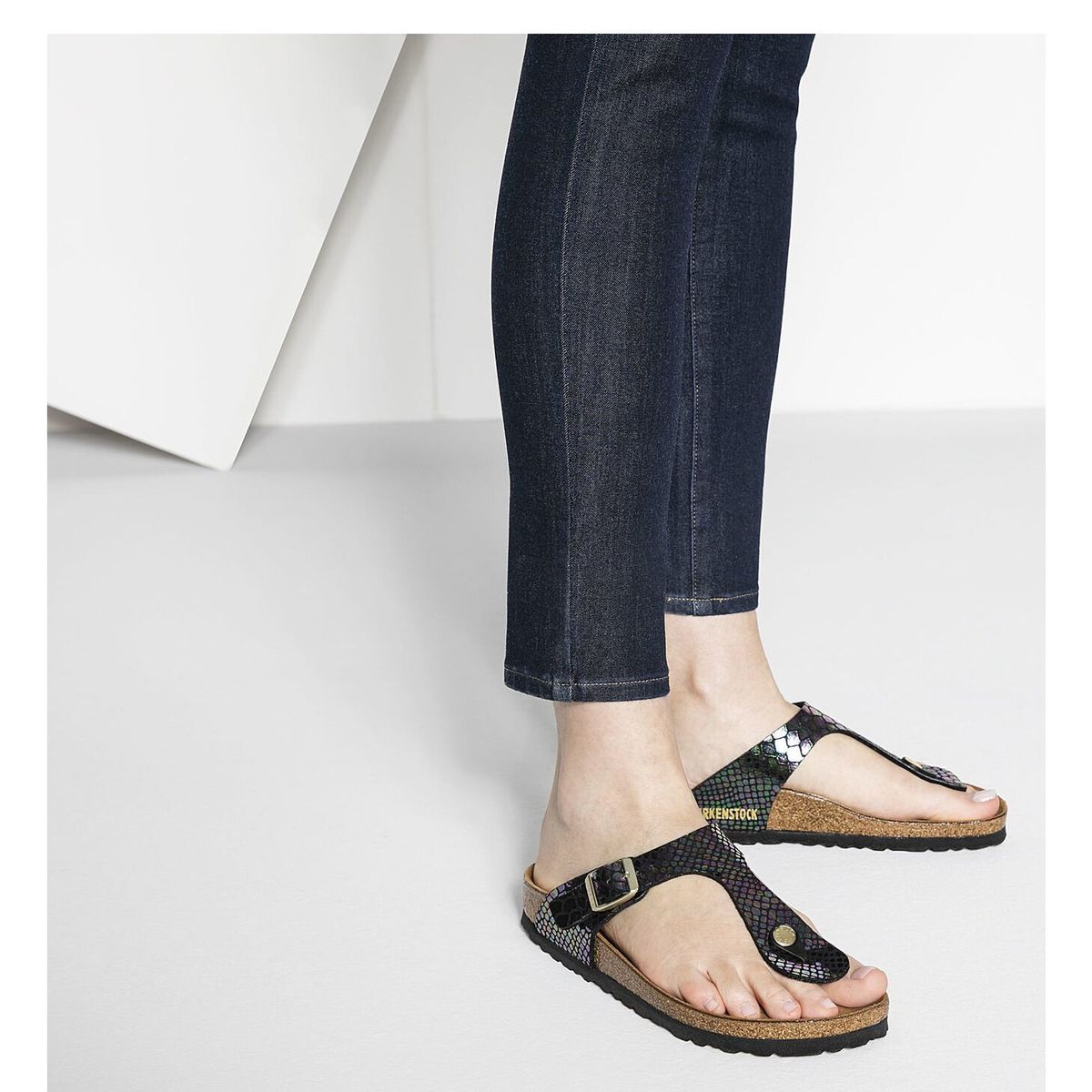 BIRKENSTOCK - Sandalia Mujer Gizeh Shiny Snake Black Multi