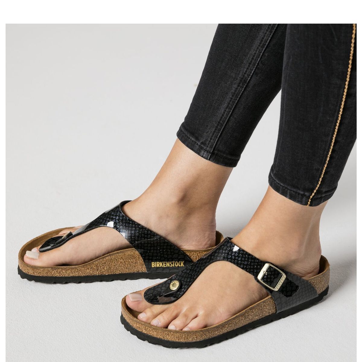 BIRKENSTOCK - Sandalia Mujer Gizeh Magic Snake Black