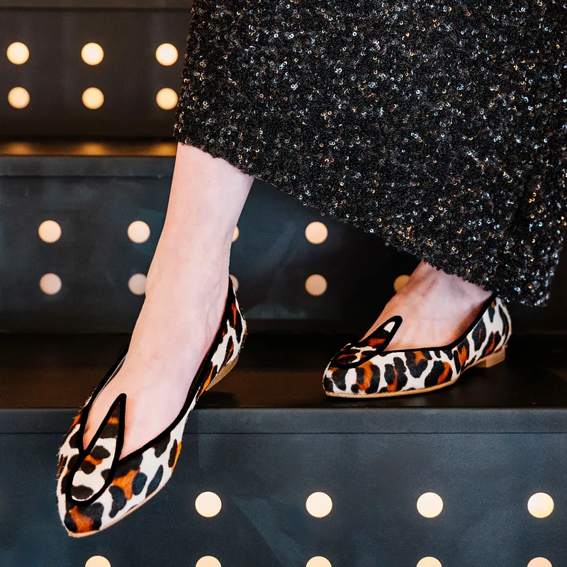 DE FLORES Y FLOREROS - Zapato Casual Mujer Cuero Animal Print Dfyf