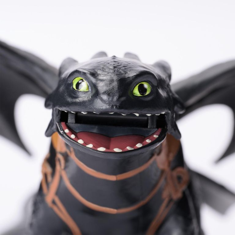 Figura Hipo Y Su Inseparable Chimuelo