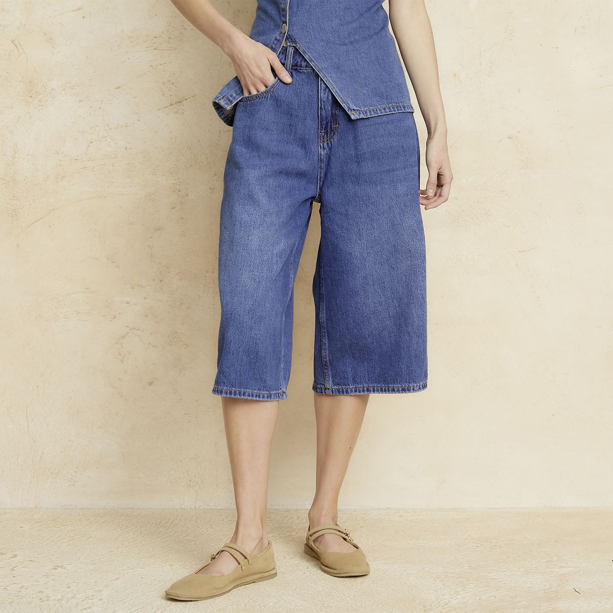 BASEMENT - Short Mujer Basement