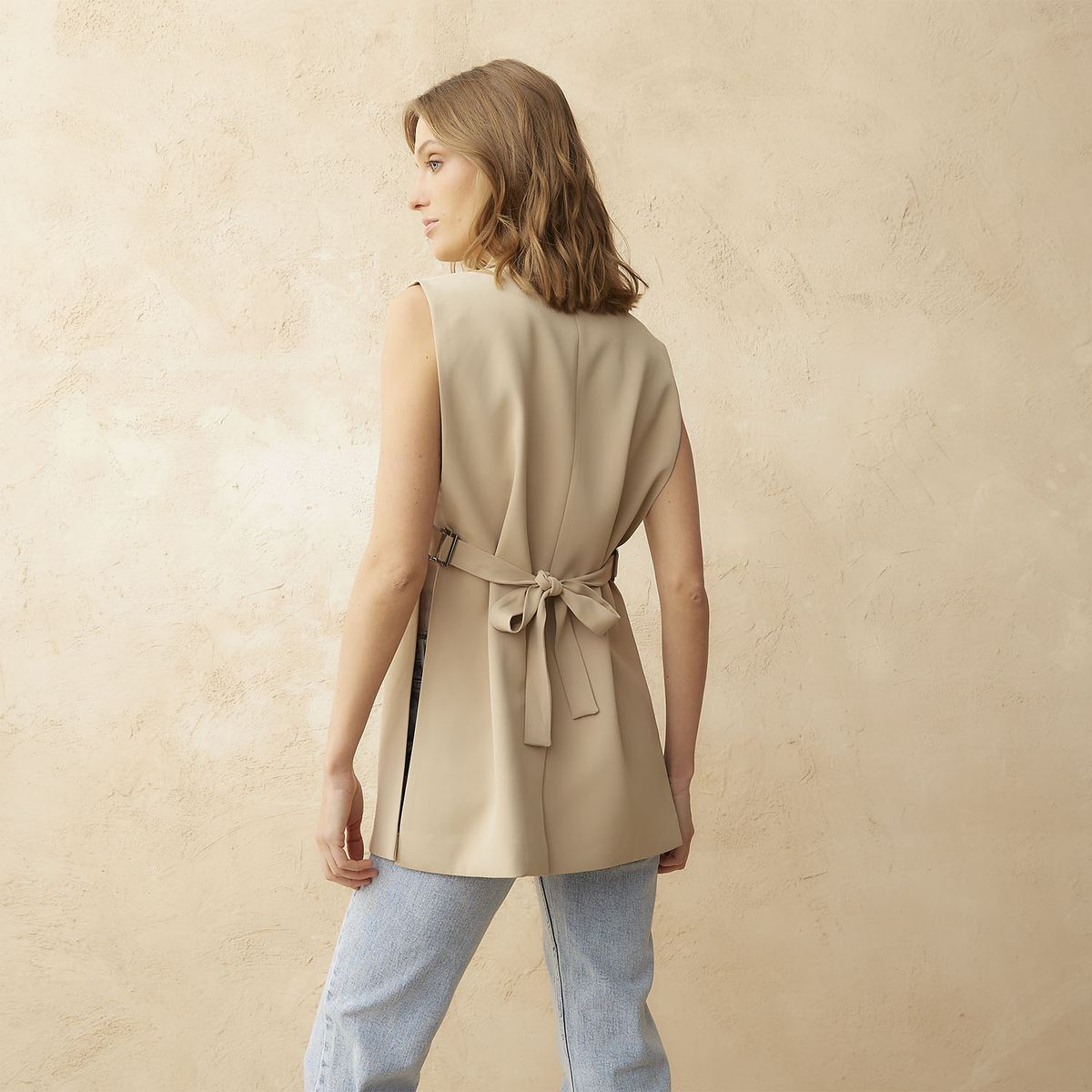 BASEMENT - Vest Mujer Basement