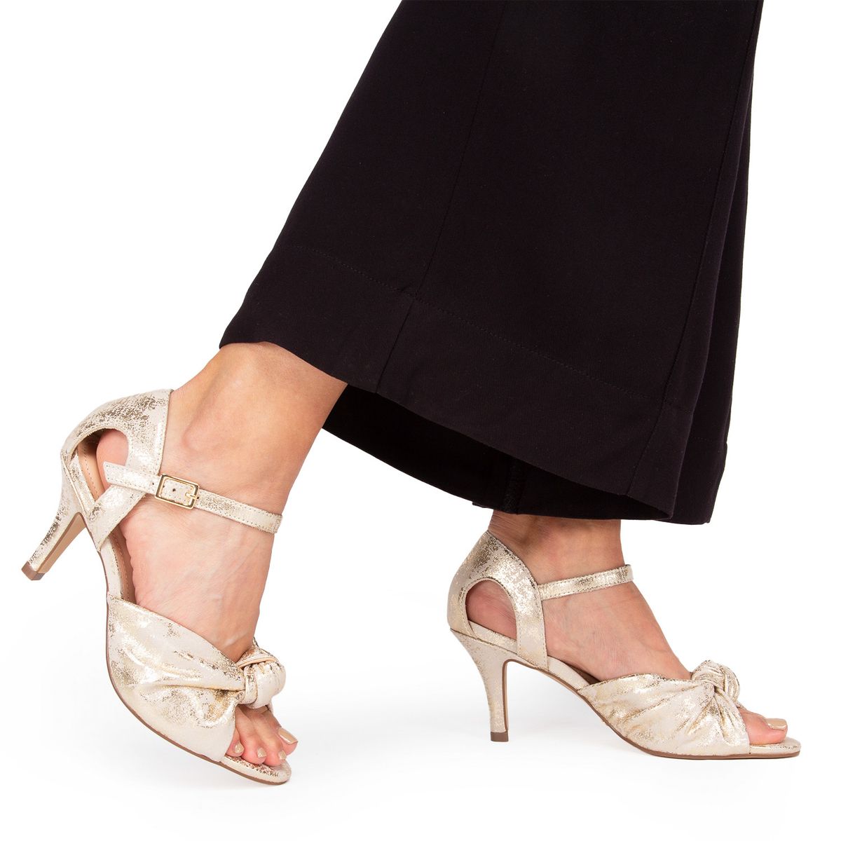 GACEL - Enola Sandalia Mujer Cuero Dorado Gacel