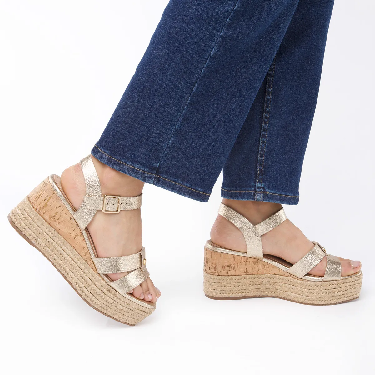 GACEL - Eduarda Sandalia Mujer Cuero Dorado Gacel