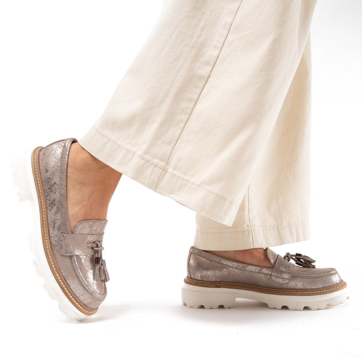 GACEL - Eve Mocasín Mujer Cuero Plateado Gacel