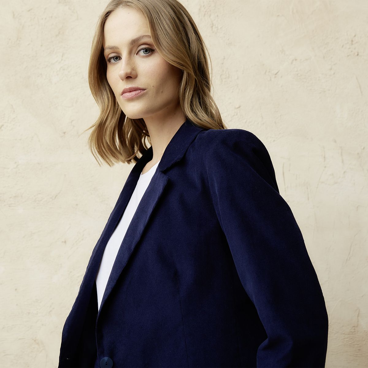 BASEMENT - Blazer Mujer Basement