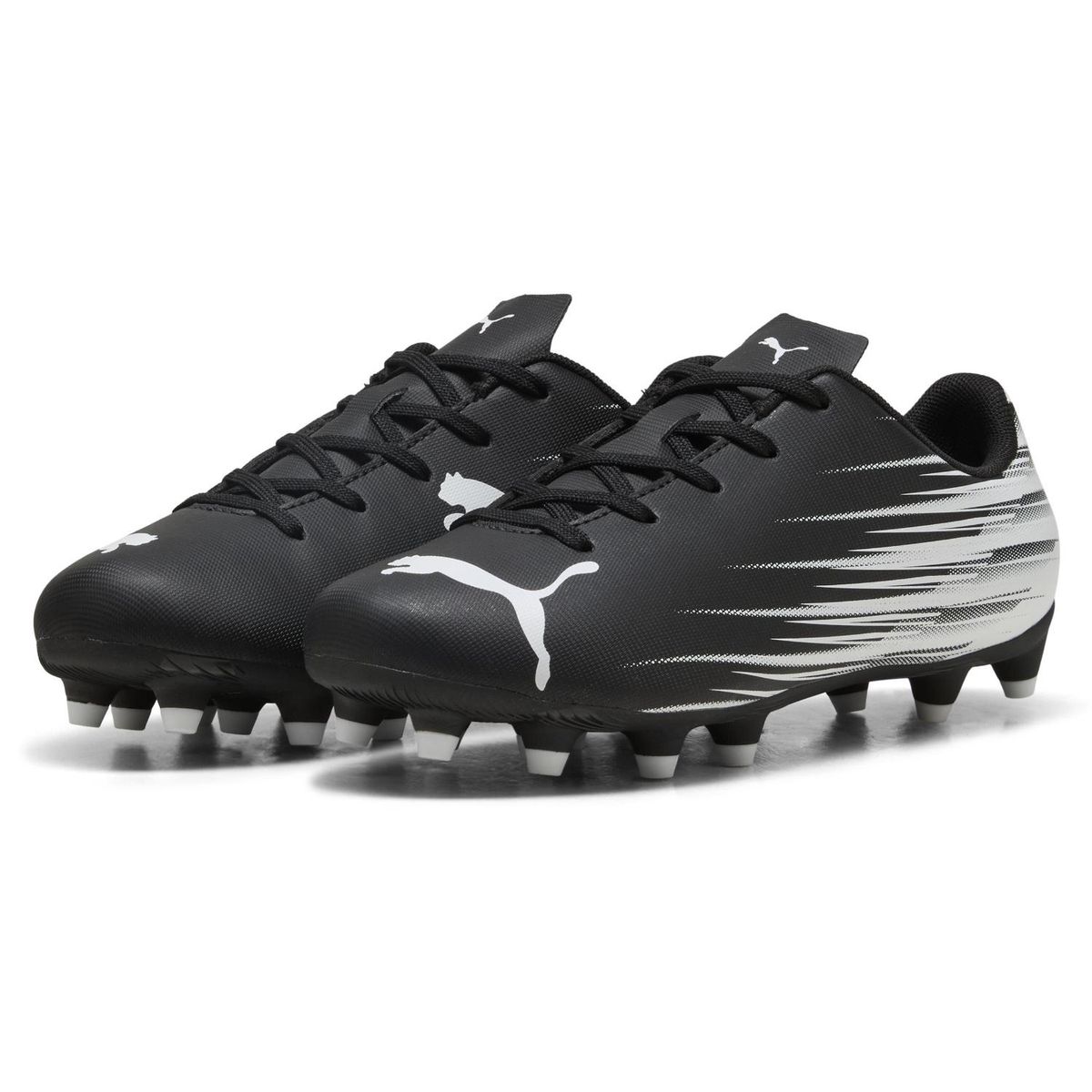 PUMA - Attacanto II Zapatilla Fútbol Niño Negro (28 a 38.5) Puma