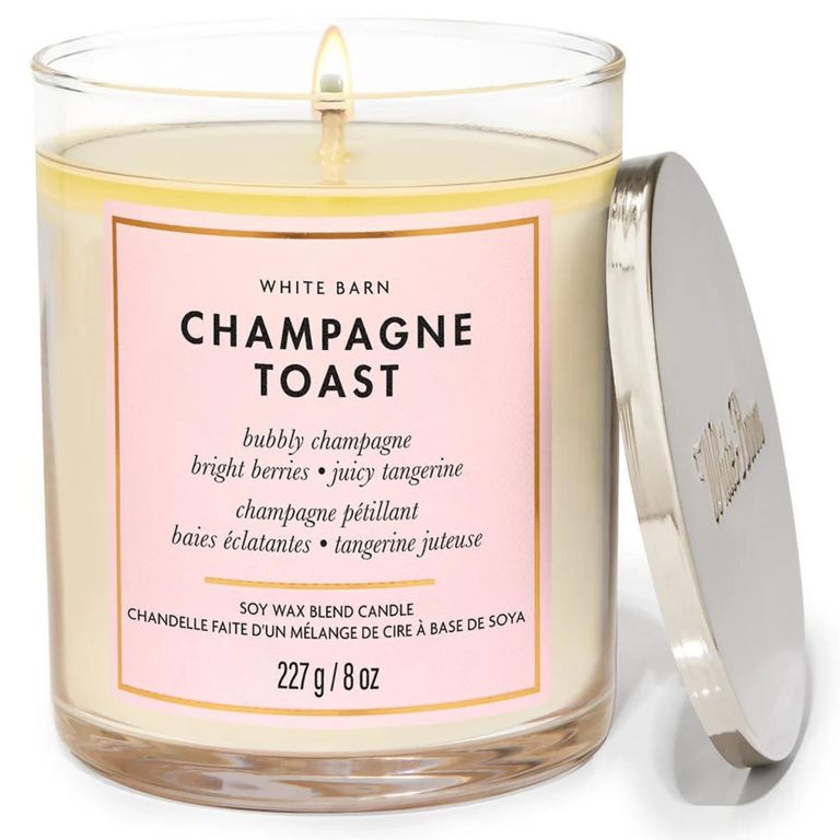 Vela Mediana Champagne Toast