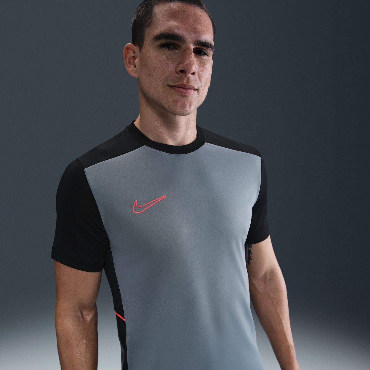 NIKE - Polera Manga Corta Hombre Nike