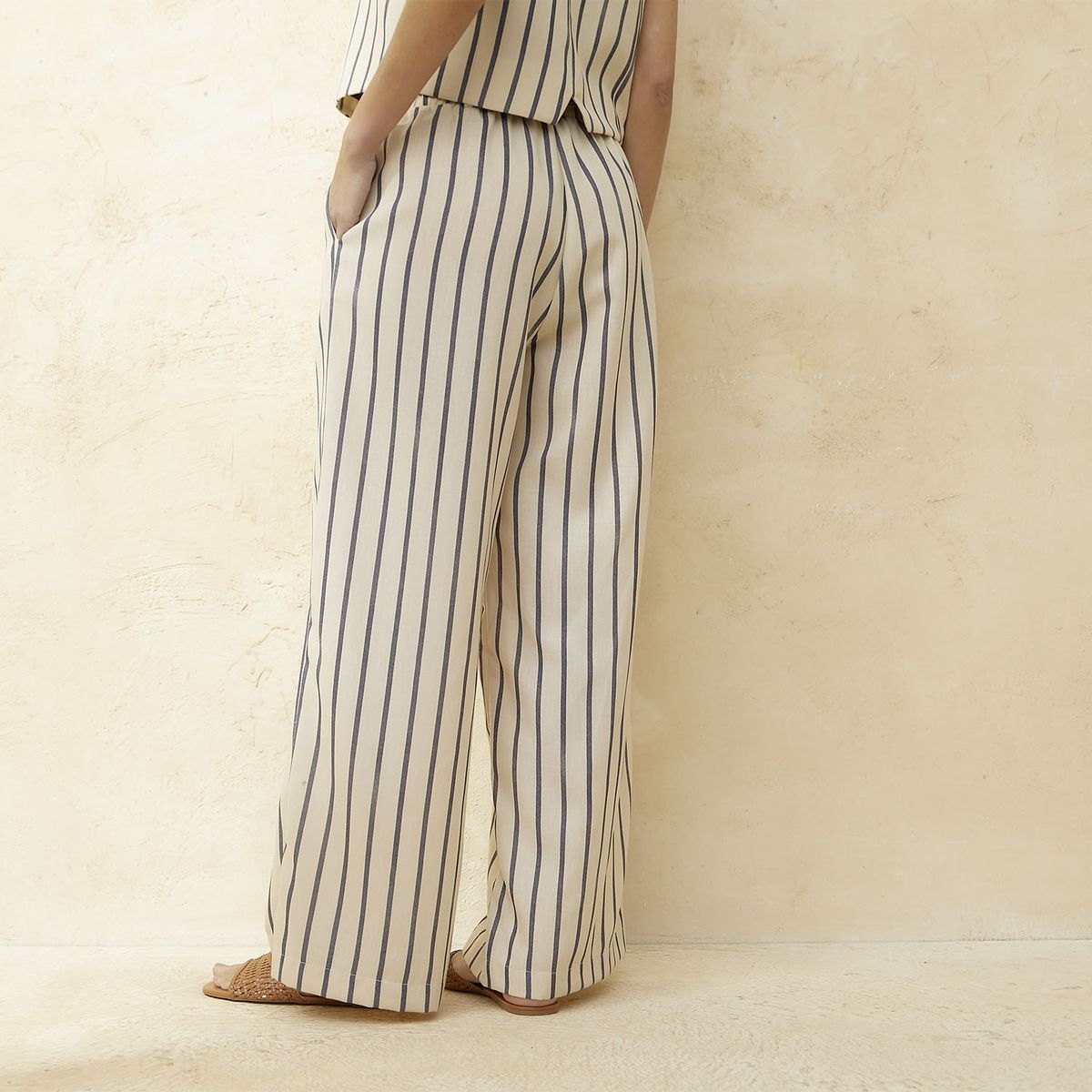 BASEMENT - Pantalón Regular Tiro Medio Mujer Basement