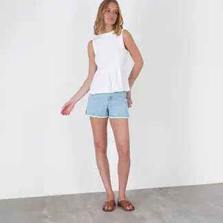 RAINDOOR - Short Regular Tiro Medio Mujer