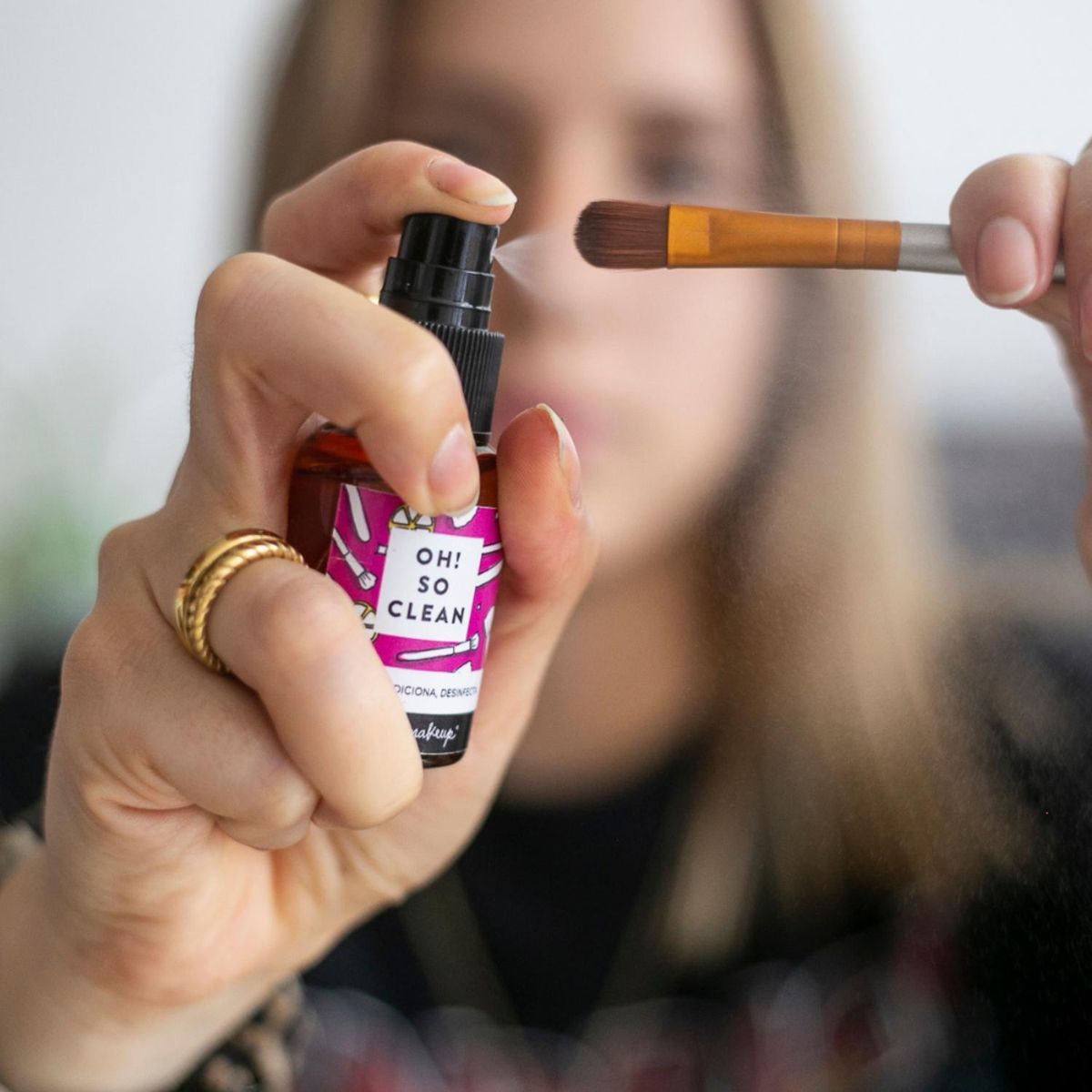 MAGIC MAKEUP - Limpiador Brochas 35 Ml