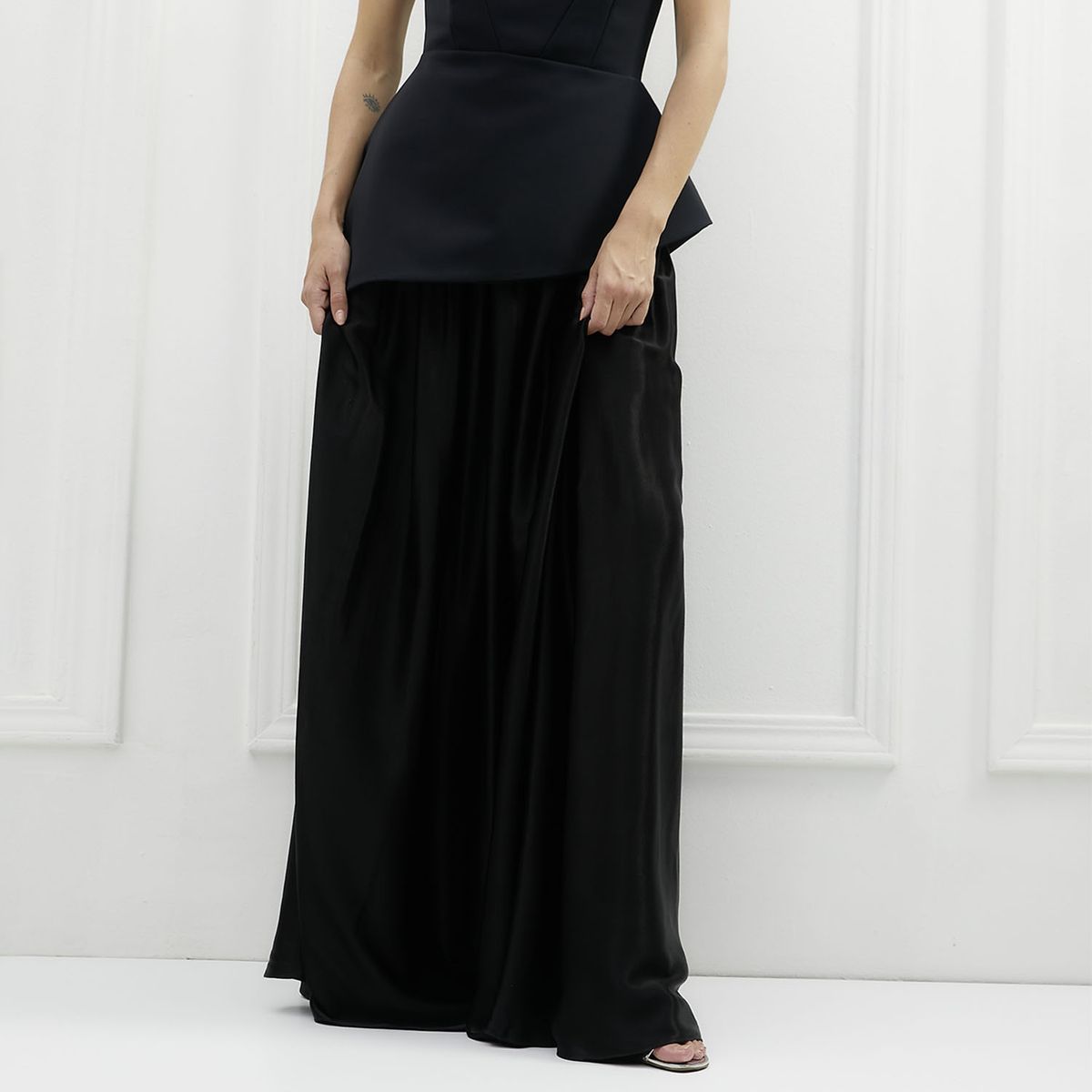 BASEMENT - Falda Maxi Satinada Javiera Jordán Mujer Viscosa Basement