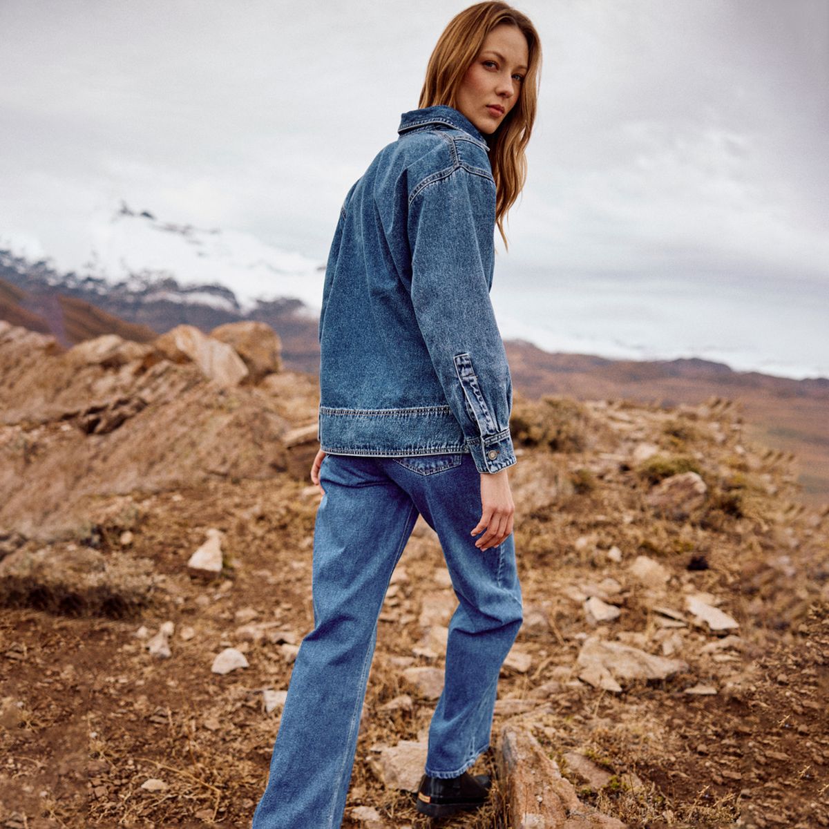 MUTH - Jeans Básico Tiro Medio Mujer Muth