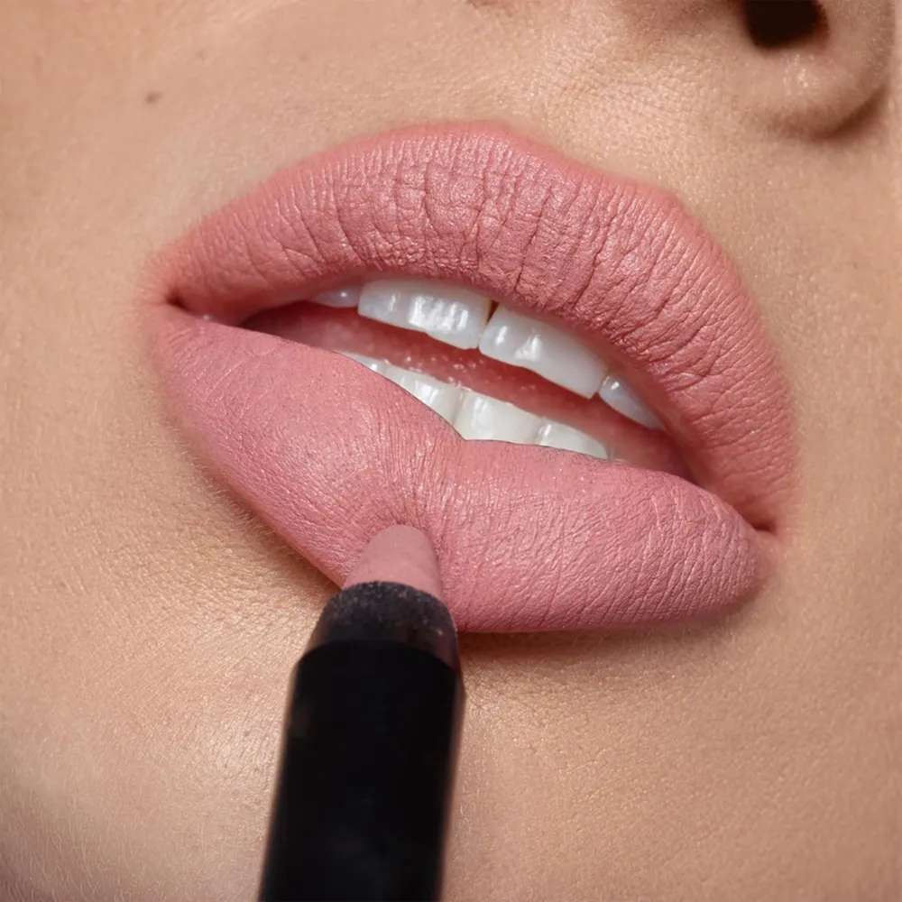 Nudestix Intense Matte Lip & Cheek Pencil Tamed, foto 3