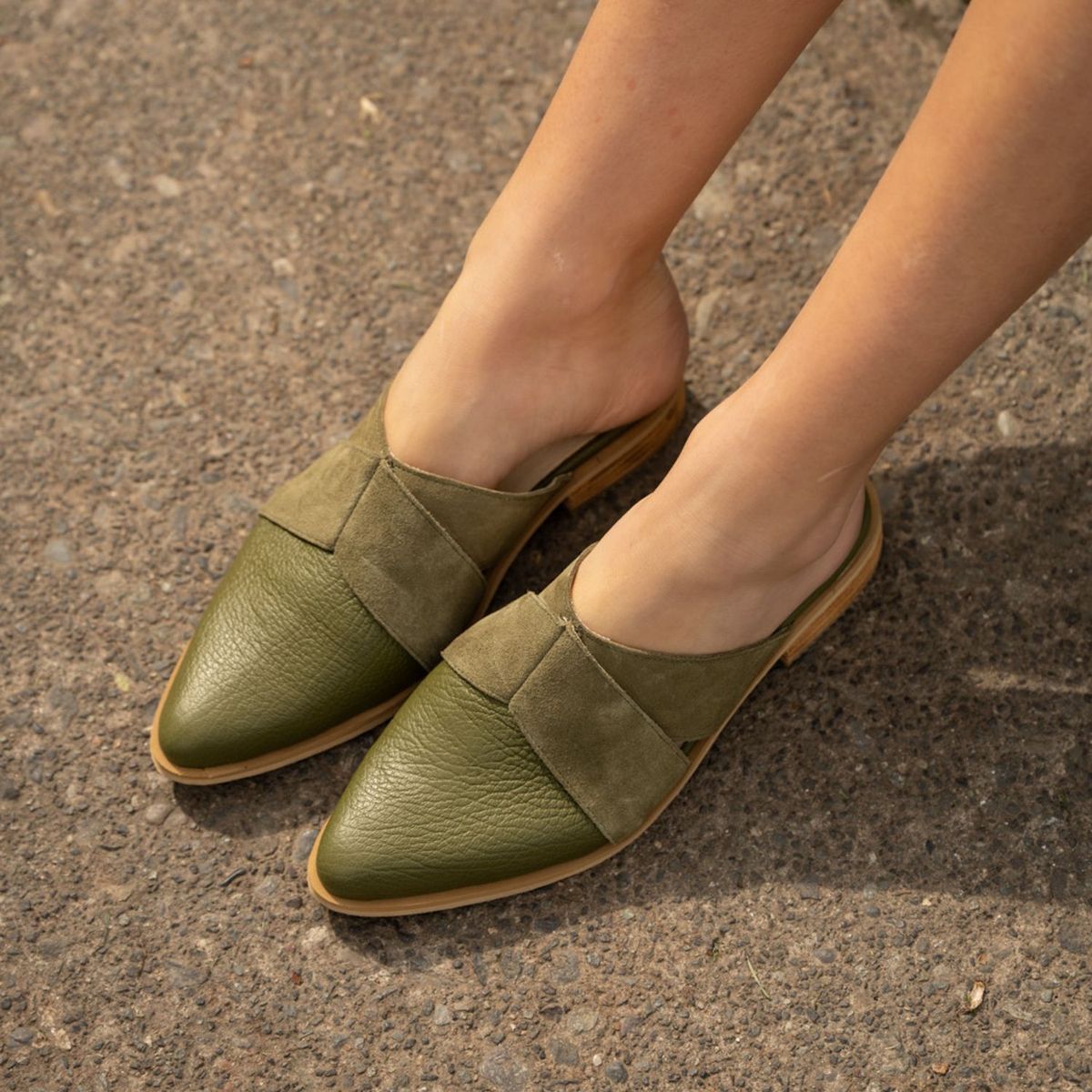 LUAU SHOES - Babucha Niza Cuero Verde Mujer Luau Shoes