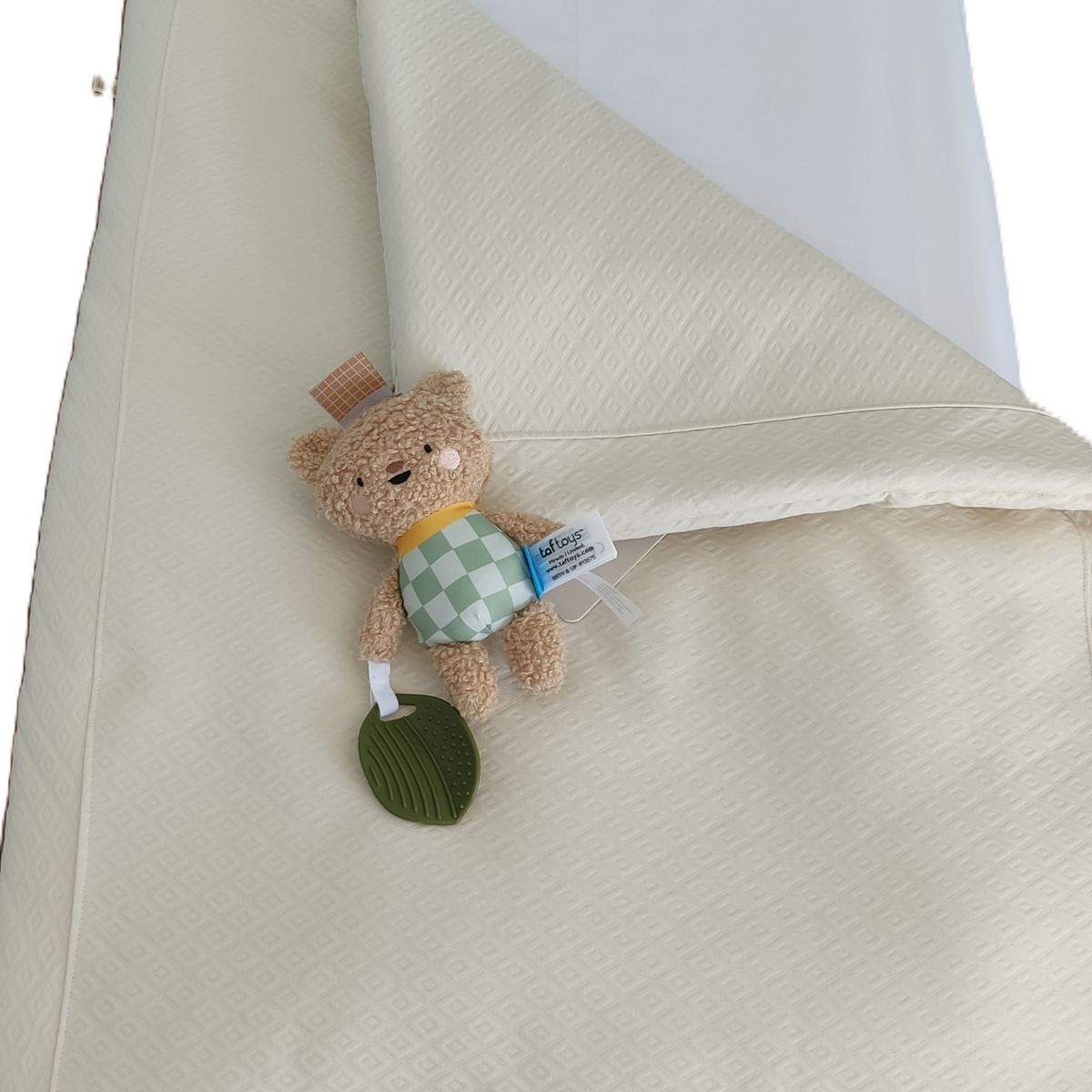 BEE BEE - Cobertor Colecho Pique Beige Bee Bee