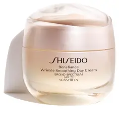 SHISEIDO - Benefiance Wrinkle Smoothing Day Cream 50 Gr