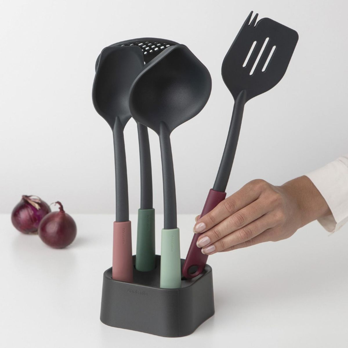 BRABANTIA - Set 4 Utensilios para Cocinar + Soporte Brabantia