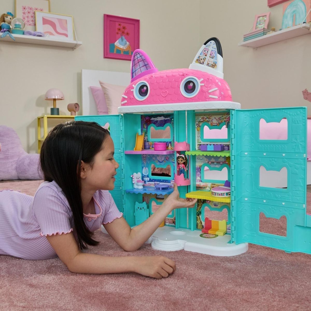 GABBYS DOLLHOUSE - Casa de Muñecas de Gabby con Accesorios (Incluye figura de Gabby)
