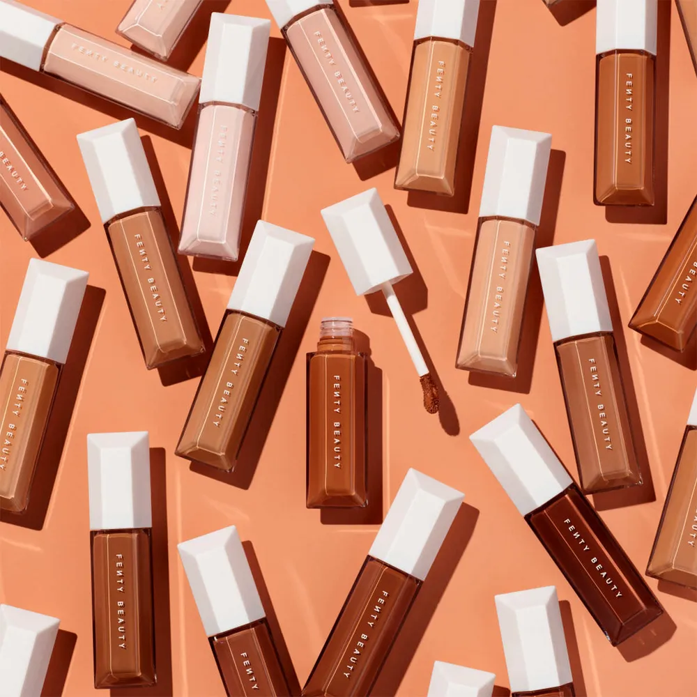 Fenty Beauty We're Even Hydrating Longwear Concealer 345C, foto 8
