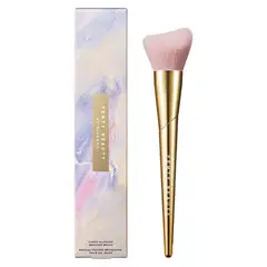 FENTY BEAUTY - Cheek-Hugging Bronzer Brush 190 (Brocha Para Bronceador)