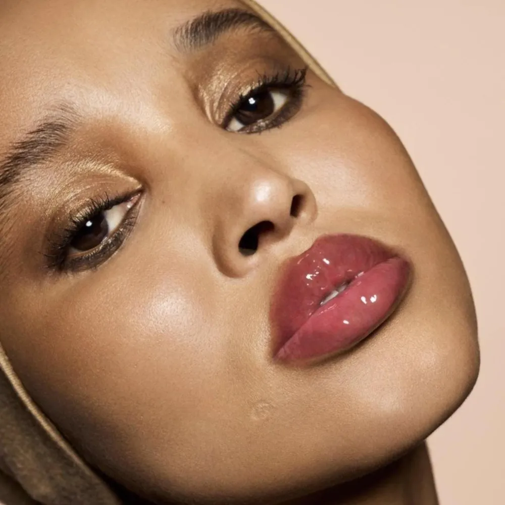 Fenty Beauty Gloss Bomb Heat Hot Cherry, foto 6