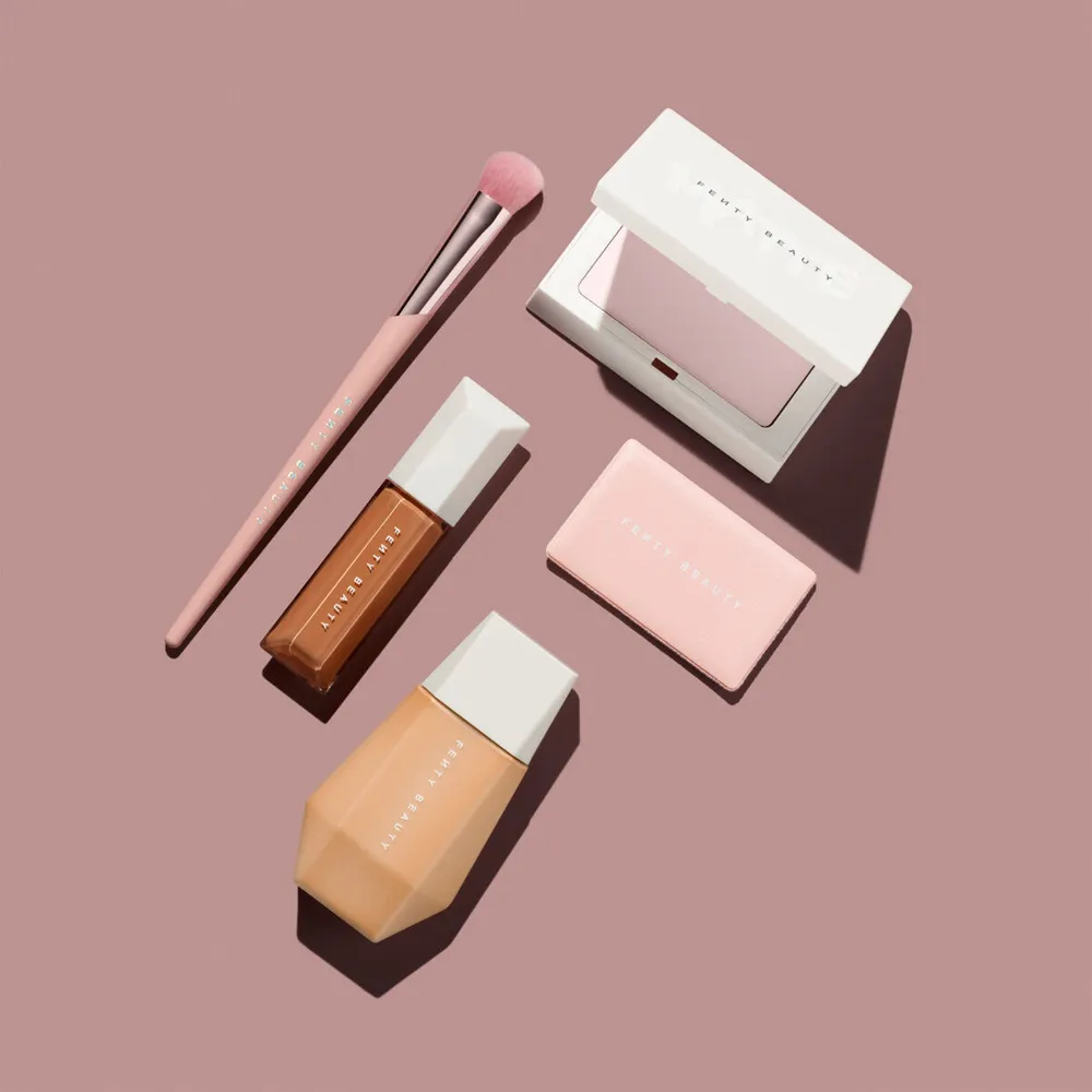 Fenty Beauty We're Even Hydrating Longwear Concealer 235W, foto 5