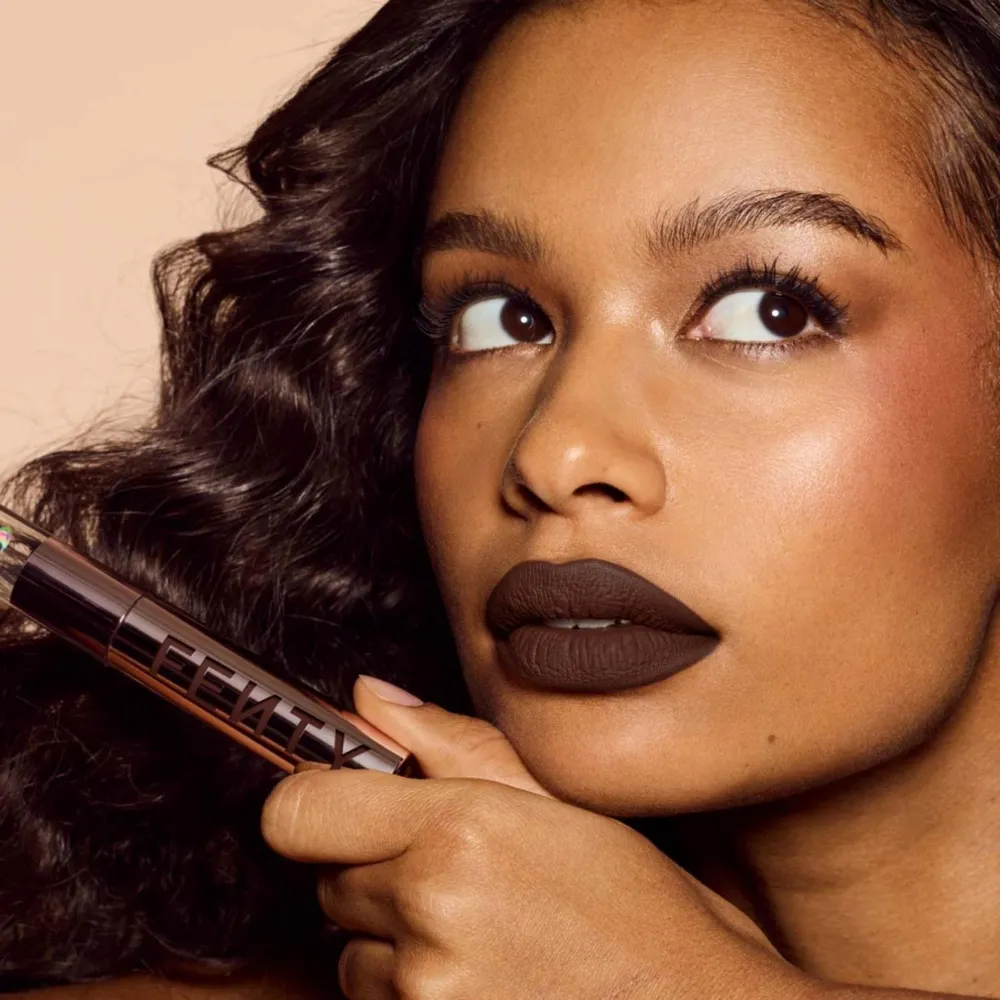 Fenty Beauty Icon Velvet Liquid Lipstick Bread Winn'r, foto 8