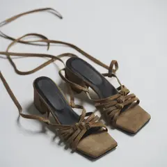 ATHAR - Sandalia Mujer Caramelo