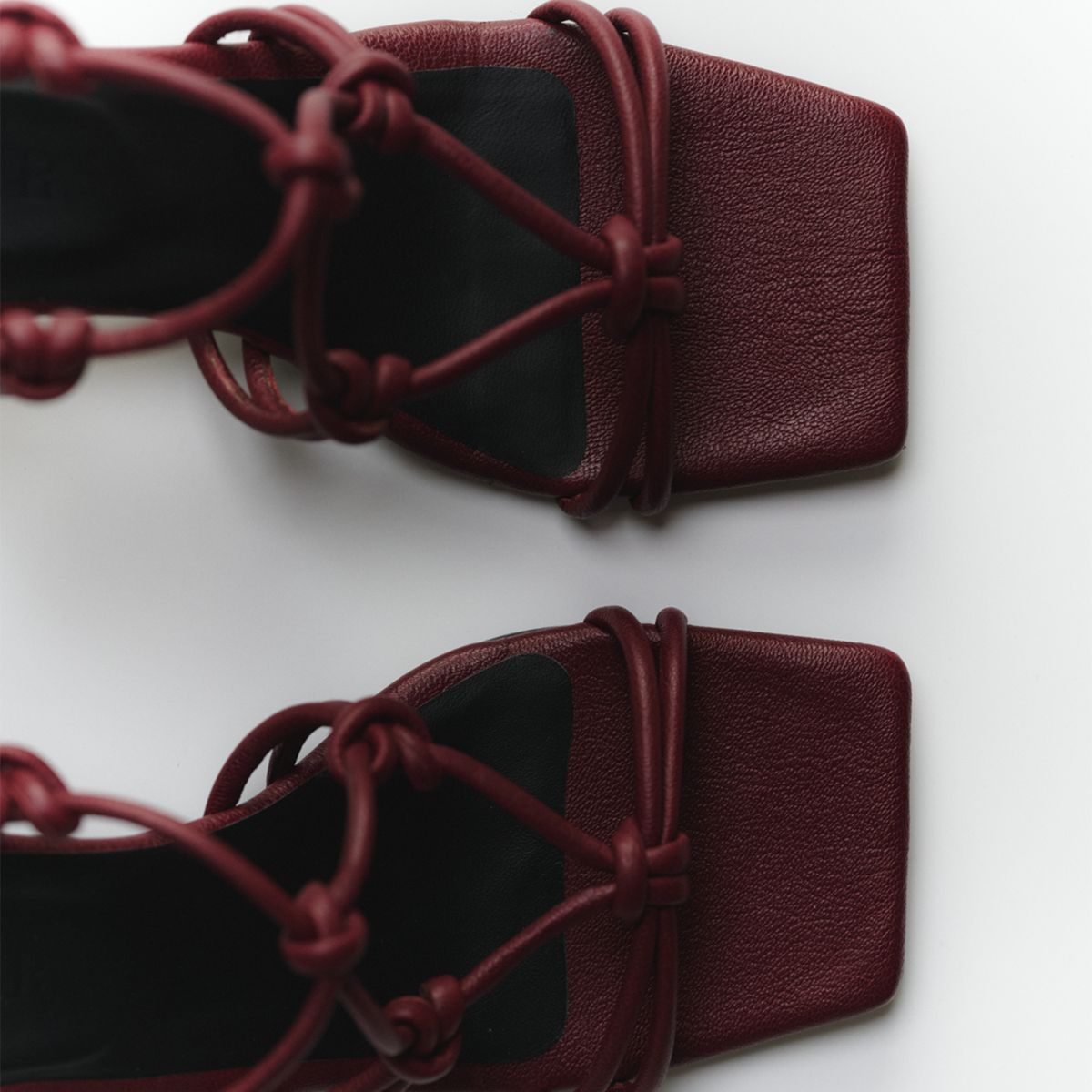 ATHAR - Sandalia Mujer Burdeo Athar