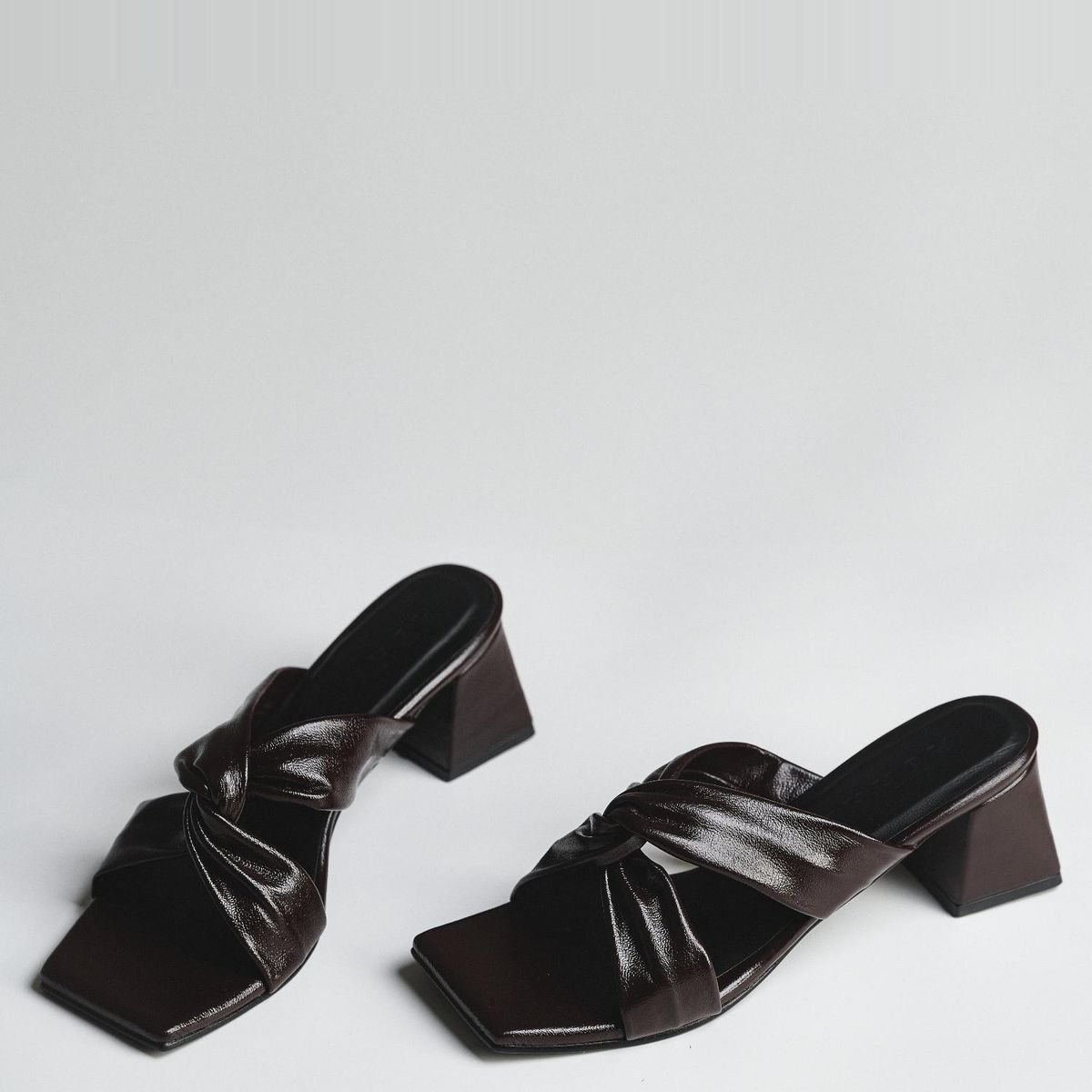 ATHAR - Sandalia Mujer Café Oscuro Athar