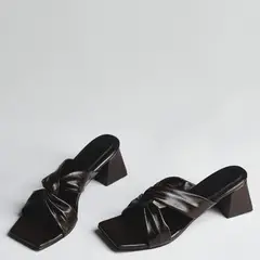 ATHAR - Sandalia Mujer Café Oscuro