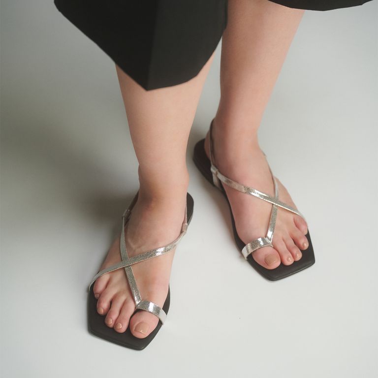 ATHAR Sandalia Mujer Plata
