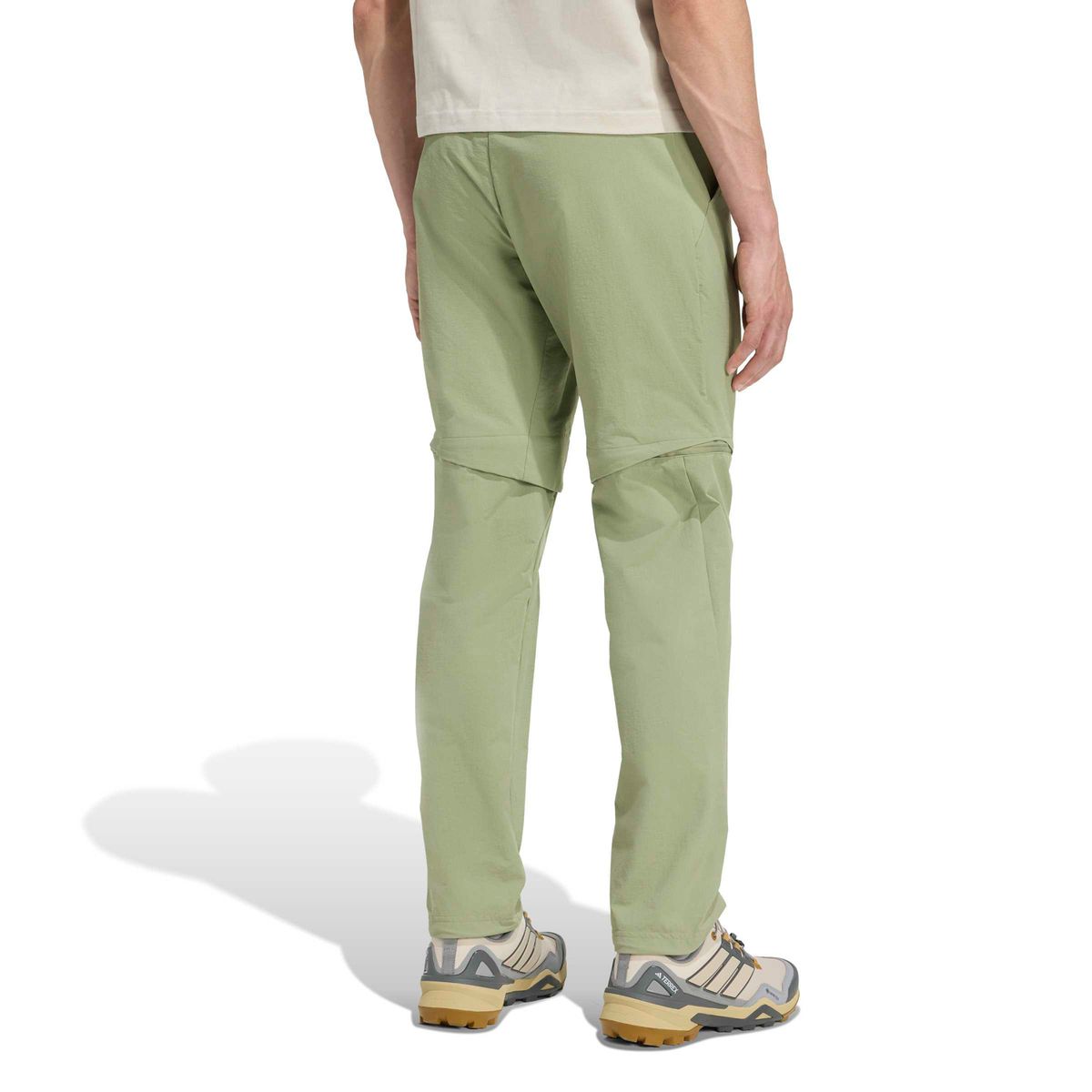  - Pantalón Outdoor Classic Fit Hombre Adidas